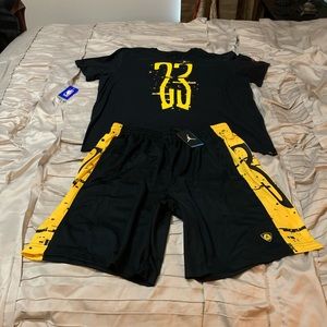 Jordan set 3X shirt & 3X shorts.